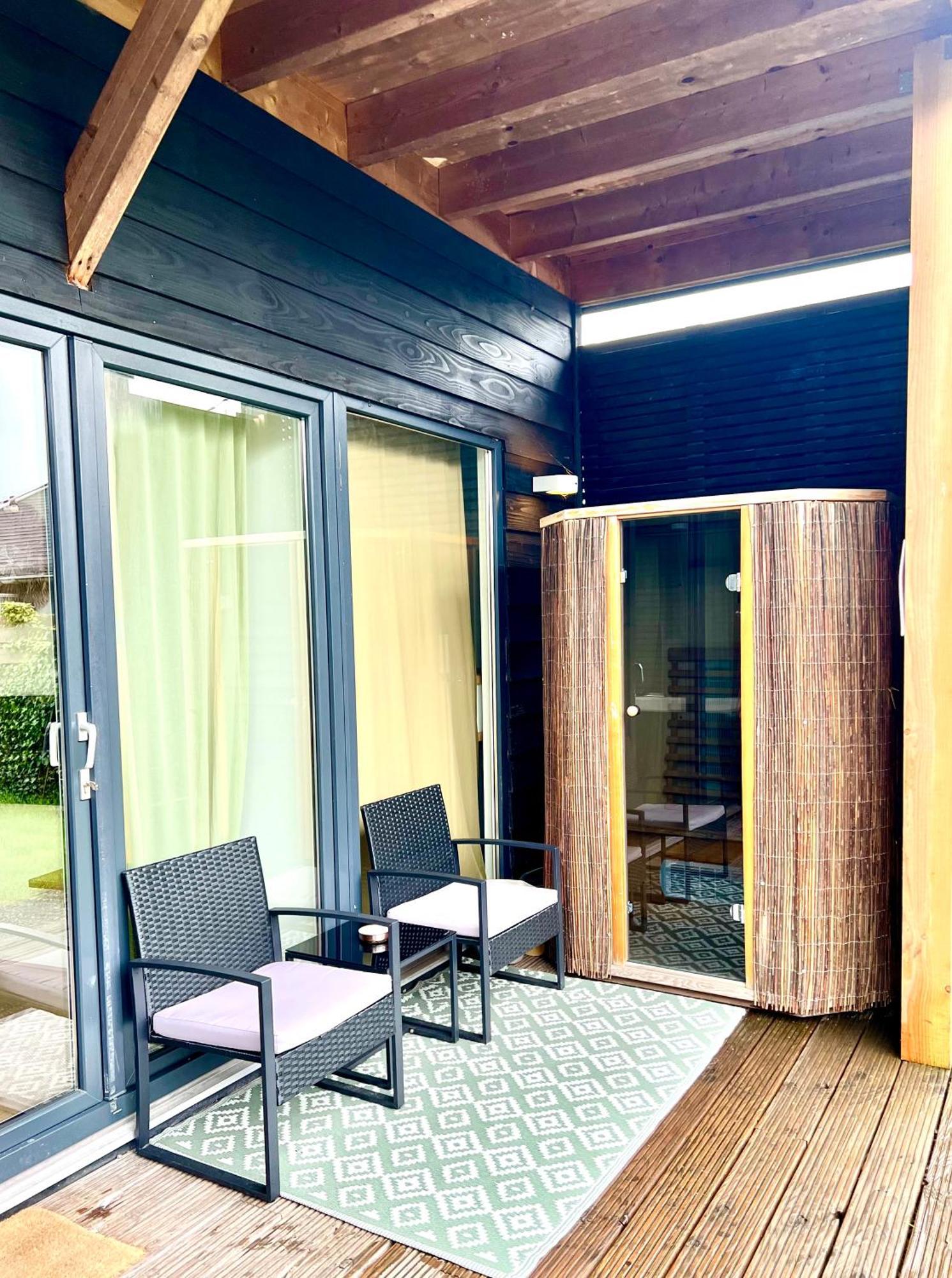 Family House With Garden & Jacuzzi & Sauna Near Amsterdam Vijfhuizen Exterior photo